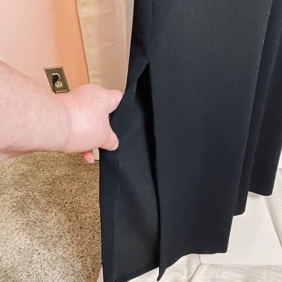 Trina Turk Black V-neck Sleeveless Flare Slit Leg Classic Evening Jumpsuit 10 - Picture 7 of 11